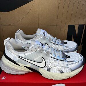 NEW Nike V2K Run Summit White Silver FD0736-100 Women Size 12, Men Size 10.5
